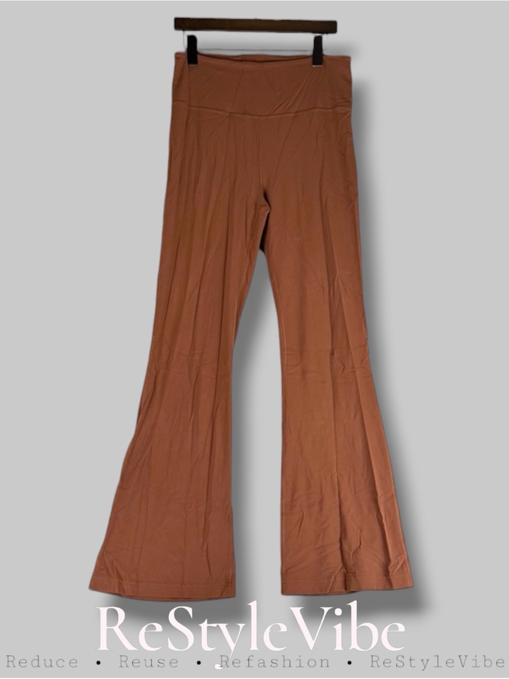 LULULEMON Women’s Size 12 Leggings High Rise Fit Stretch Flare Style Athletic